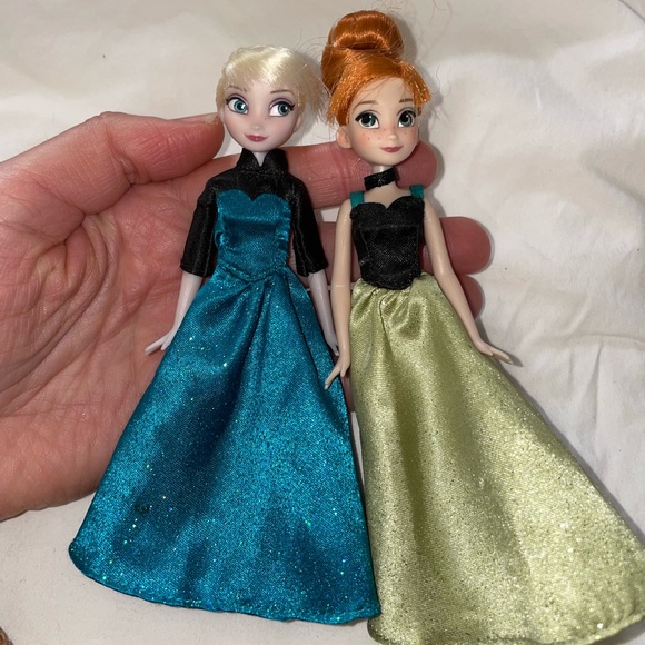 Disney World Theme Park Frozen Elsa And Anna Mini Dolls - Picture 8 of 17